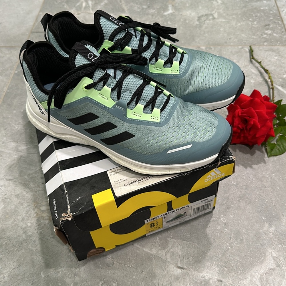 NWT Adidas 270 Outdoor Women's Terrex Agravic Flow Ash - Picture 6 of 8